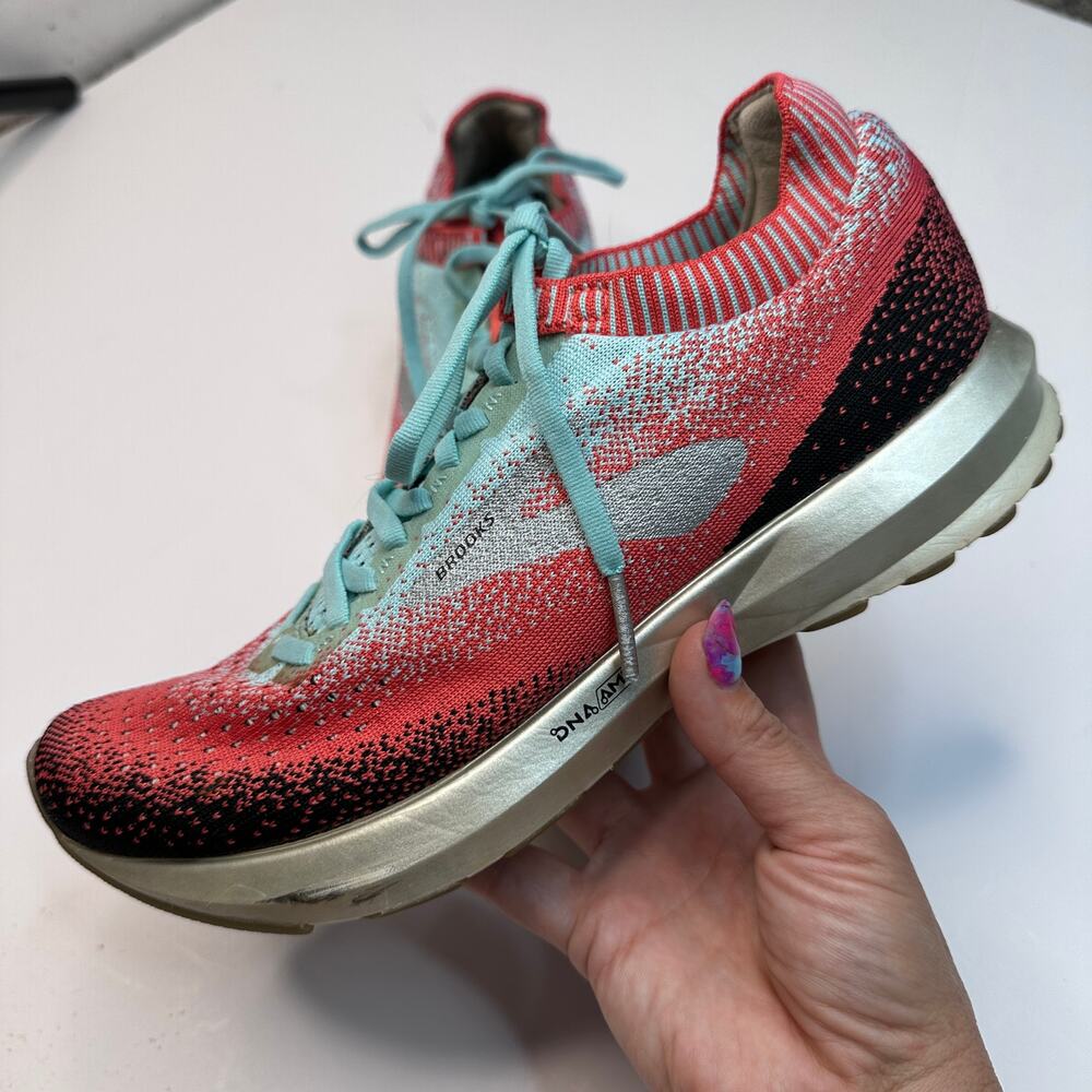 Brooks Levitate 2 Cashmere Bloom Silver4 Running Shoes
